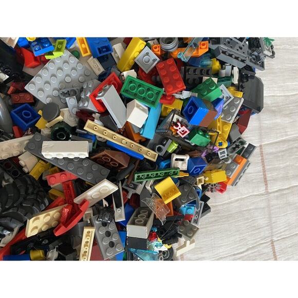LEGOS Huge Lot Mixed UNSEARCHED 9.5+ lbs Bricks Plates Wheels MIni Figures Figs - Picture 8 of 16